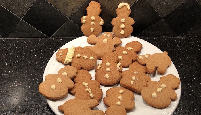 keto gingerbread cookies