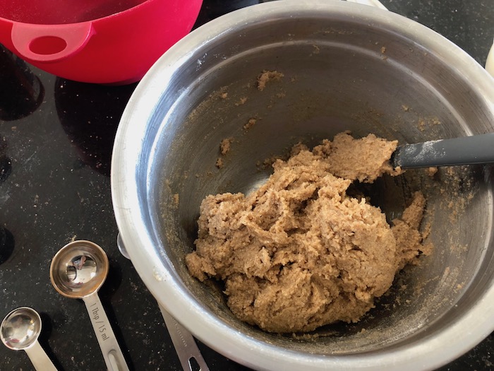 keto gingerbread cookies